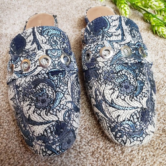 Bernardo Boho Blue Floral JEN Mule Size 6.5 - Picture 3 of 10
